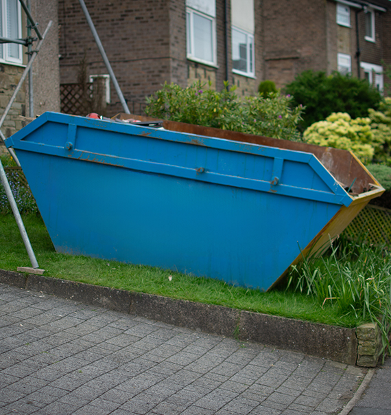 Affordable Maxi Skip Hire in Telford